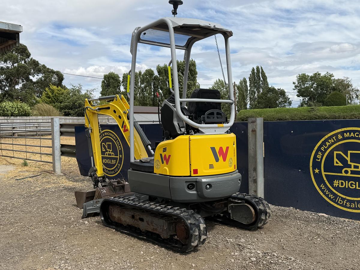Used 2022 WACKER NEUSON EZ17