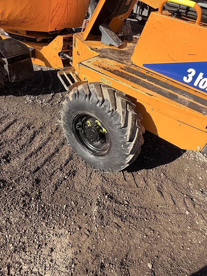 Used 2017 THWAITES 3 tonne dumper