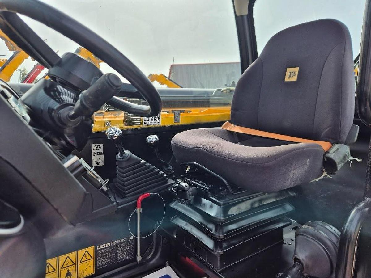 Used 2022 JCB 540-140