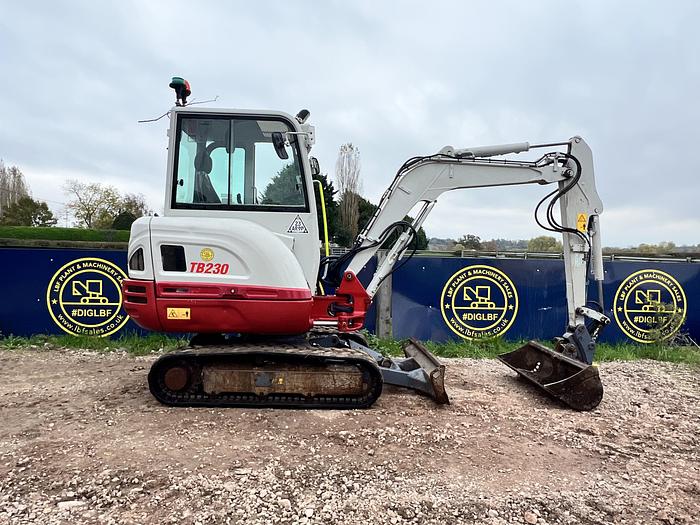 Used 2018 TAKEUCHI TB230