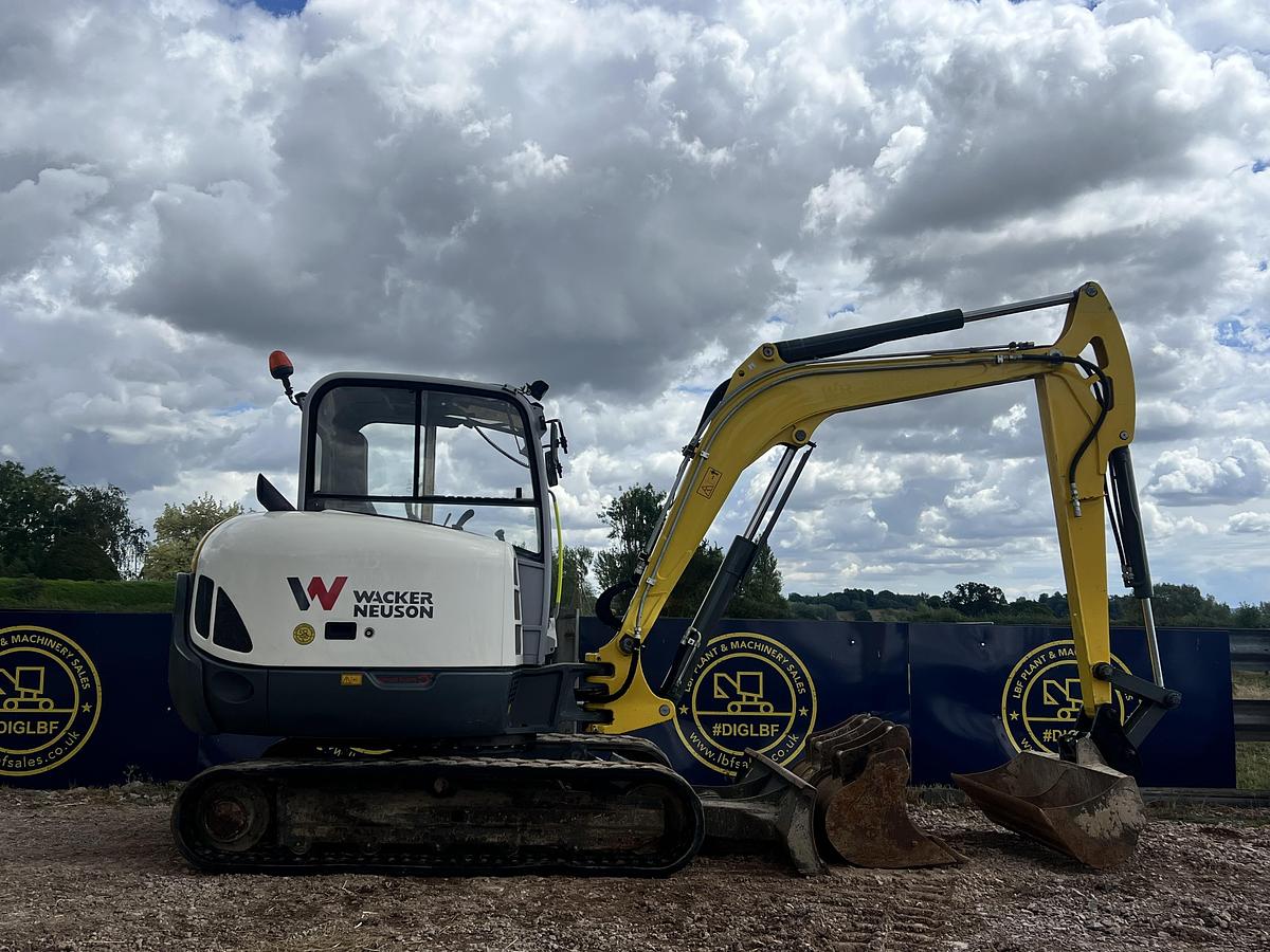 Used 2015 WACKER NEUSON 6003