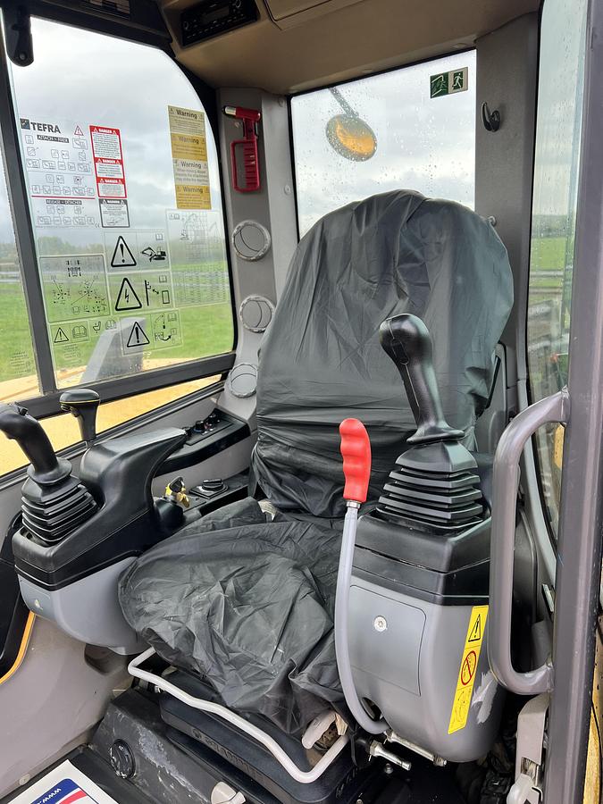 Used 2020 VOLVO ECR88D PRO