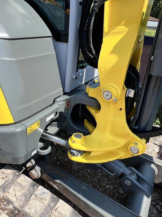 Used 2022 WACKER NEUSON EZ50
