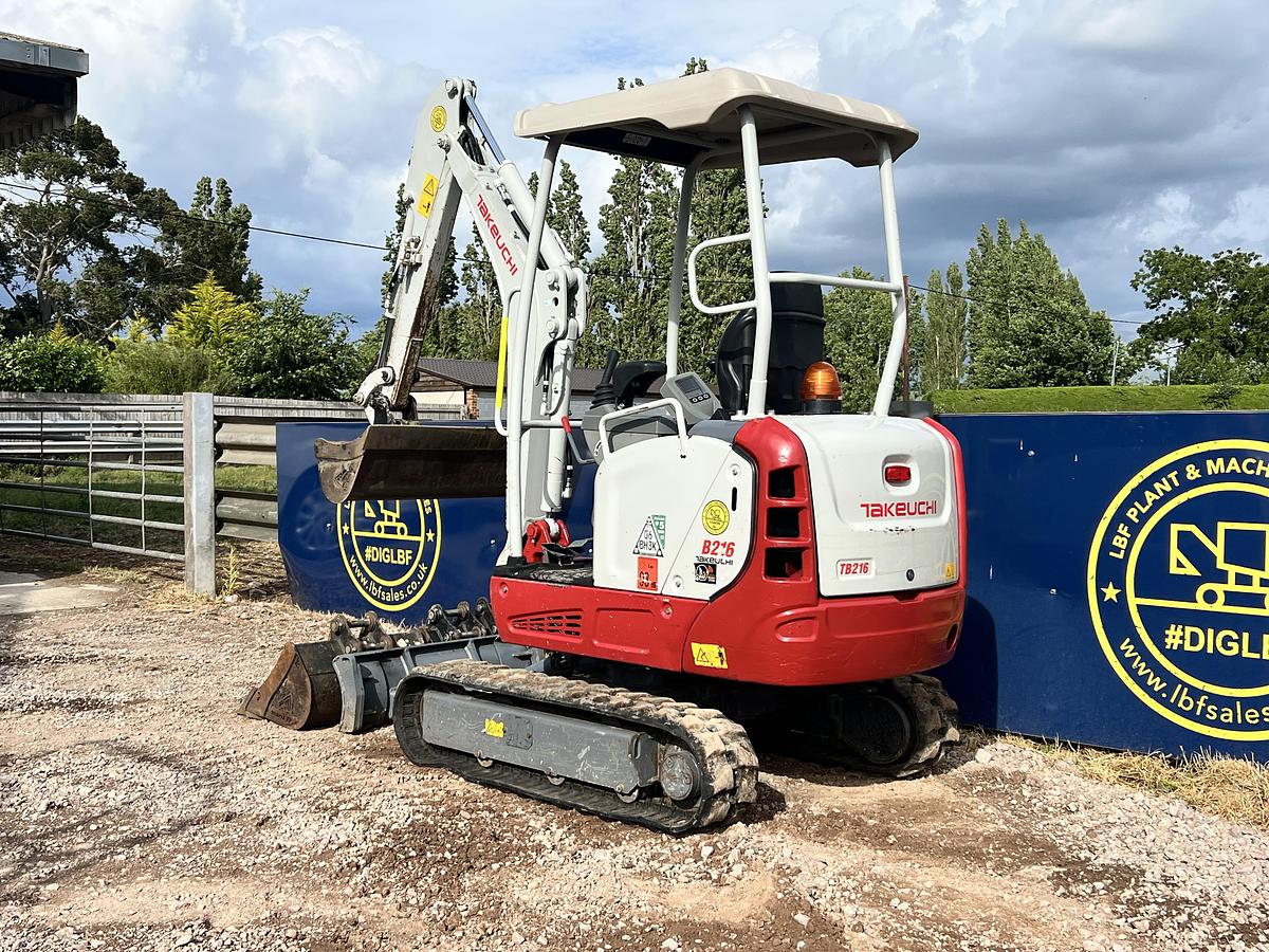 Used 2022 TAKEUCHI TB216