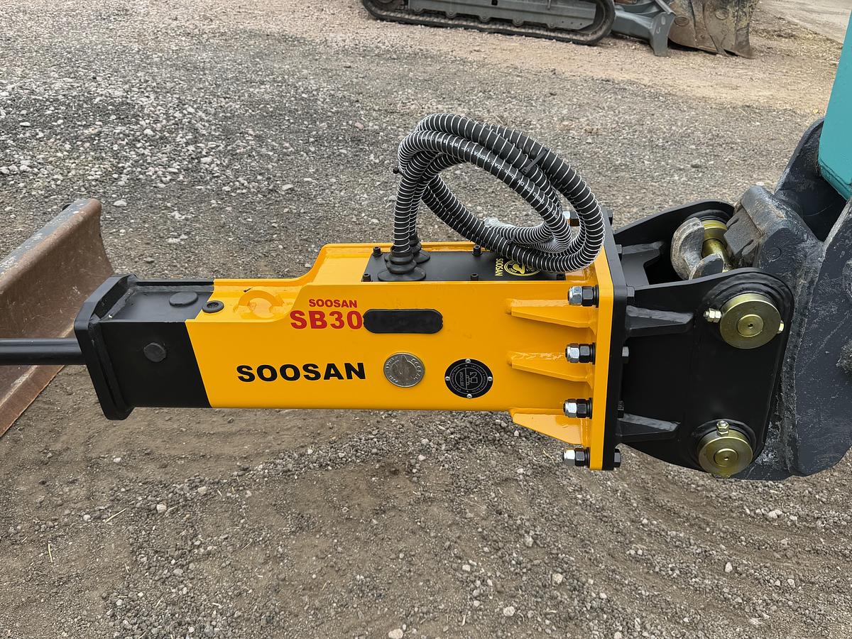 2026 SOOSAN SB30 2.5 - 5T BREAKER