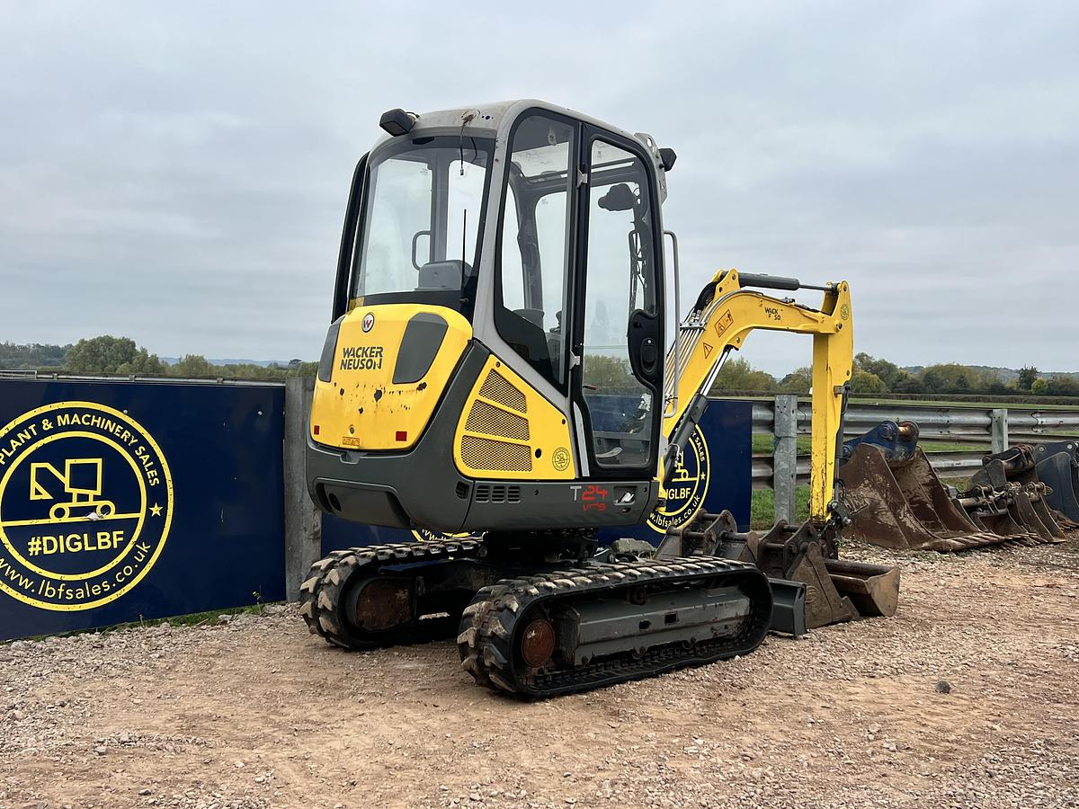 Used 2017 WACKER NEUSON ET24 VDS