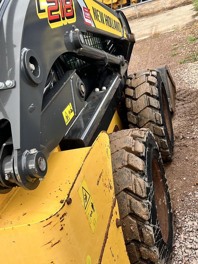 Used 2018 New Holland  L218