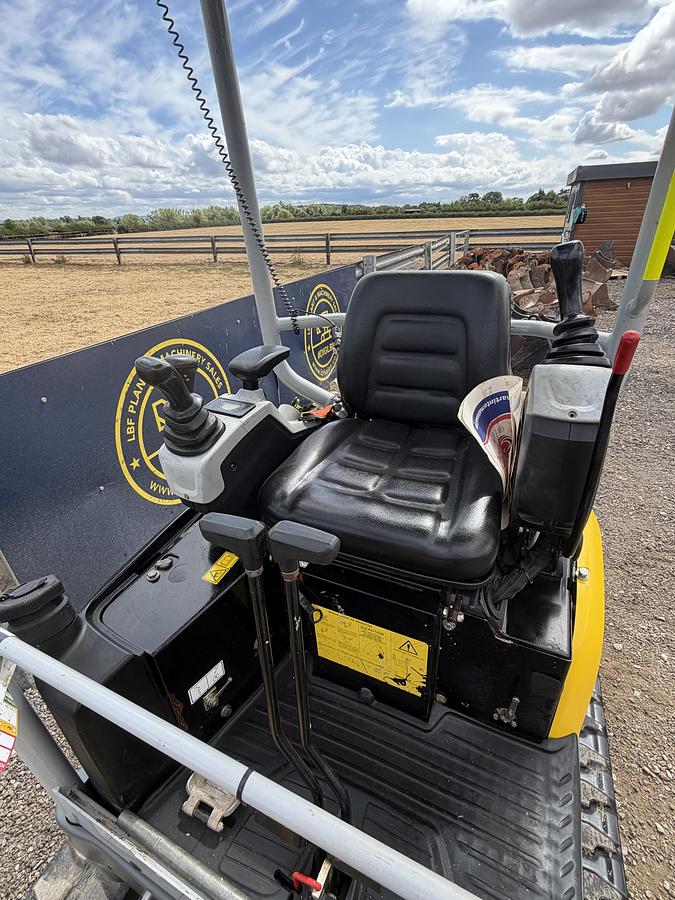 Used 2022 WACKER NEUSON EZ17