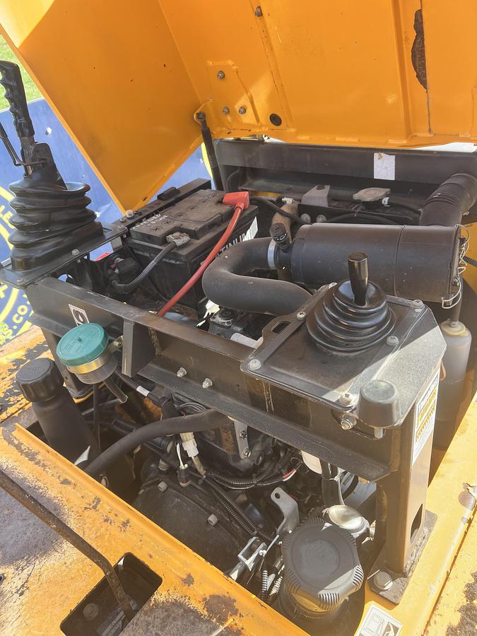 Used 2017 THWAITES 3 tonne dumper