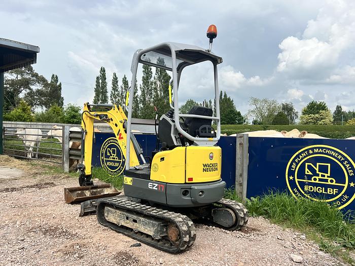 Used 2018 WACKER NEUSON EZ17