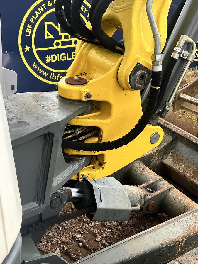 Used 2015 WACKER NEUSON 6003