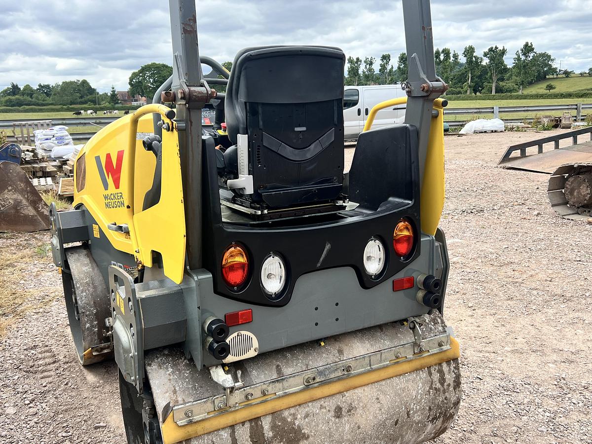 Used 2020 WACKER NEUSON RD27