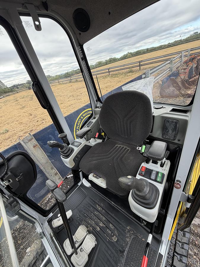 Used 2024 WACKER NEUSON ET18 VDS