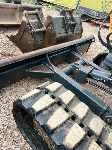 Used 2017 Hyundai  80CR-9A