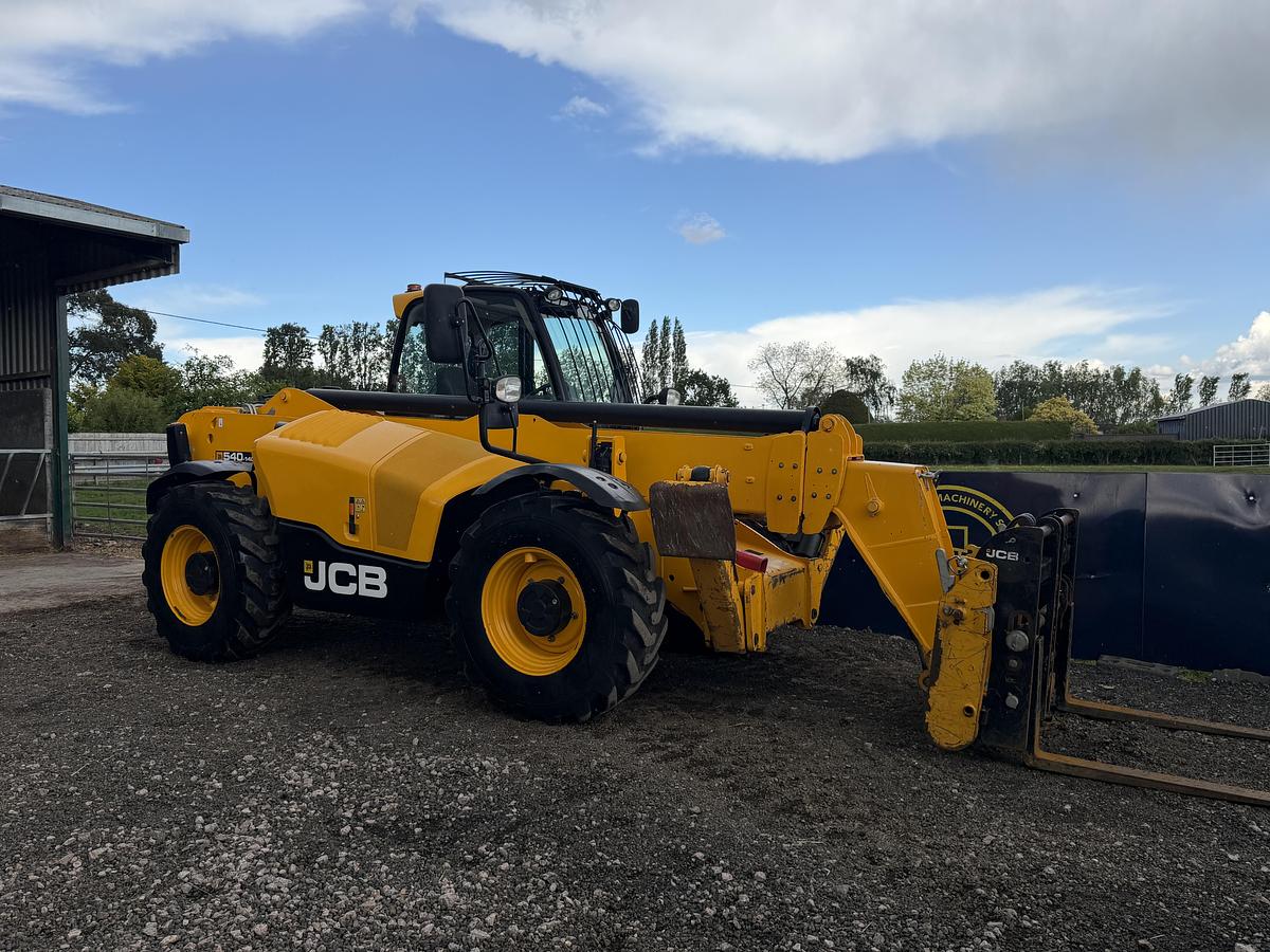 Used 2022 JCB 540-140