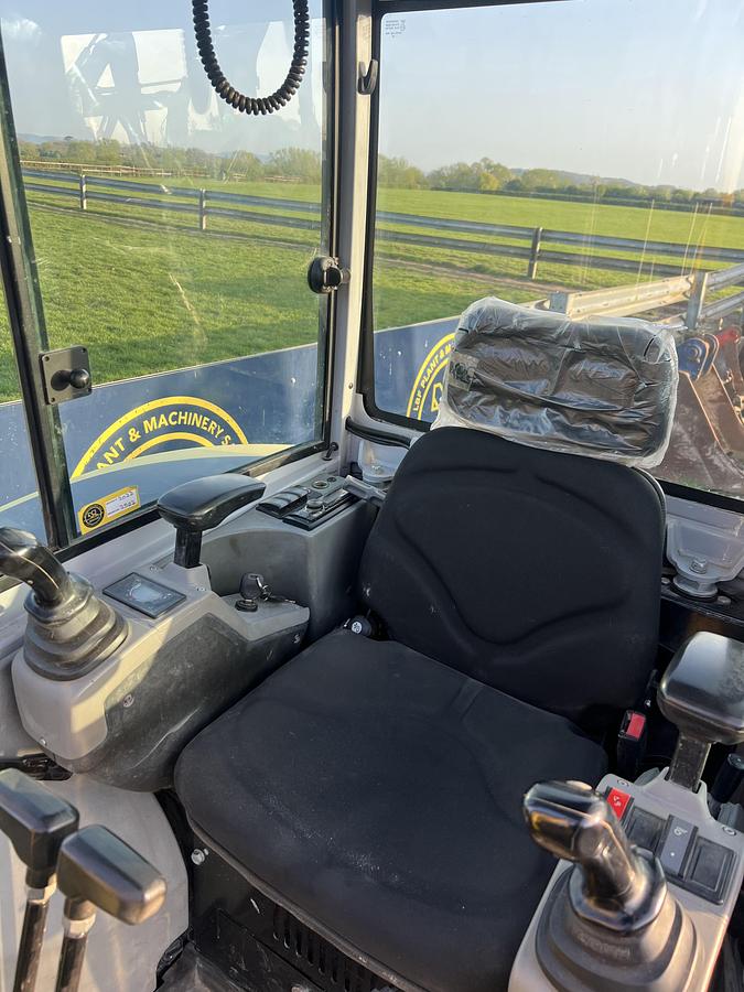 Used 2020 WACKER NEUSON EZ26