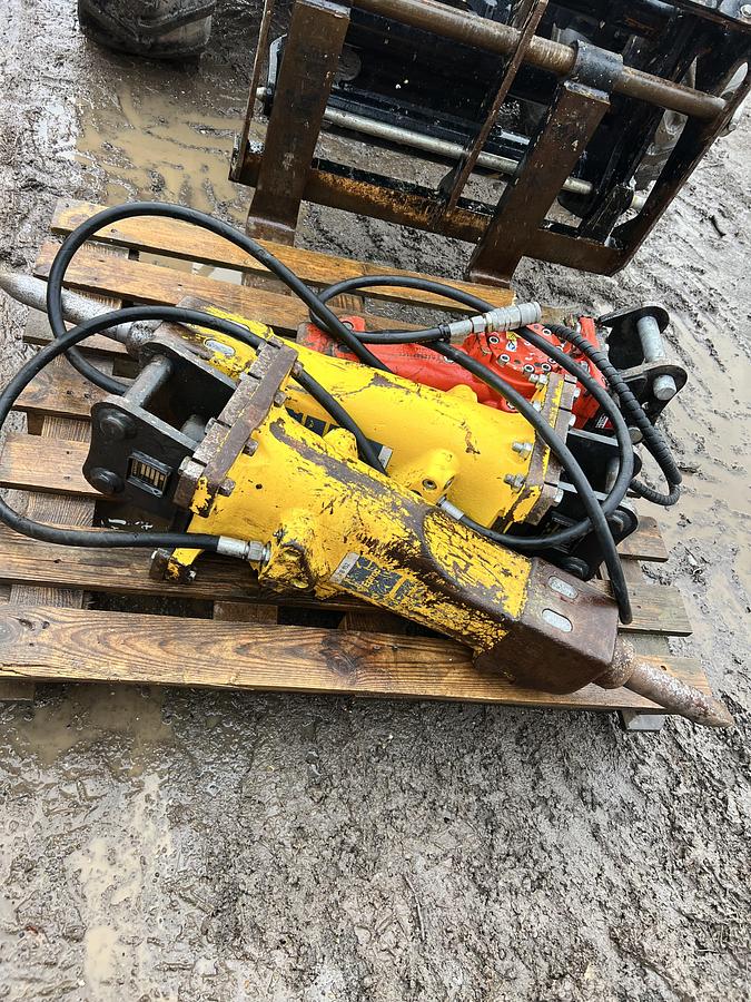 Used 2024 ATLAS COPCO SB152