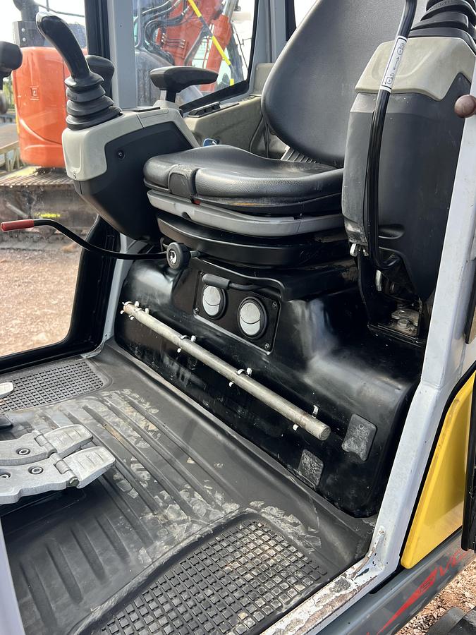 Used 2013 WACKER NEUSON ET24VDS