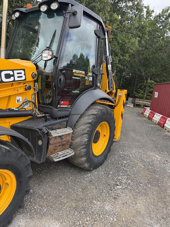 Used 2021 JCB 3CX Contractor, Advanced Easy Control Servo