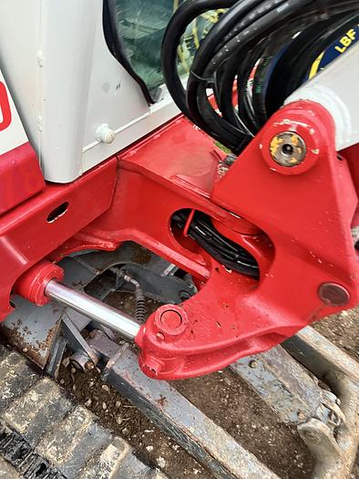 Used 2019 TAKEUCHI TB230
