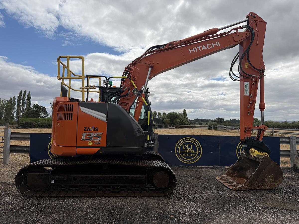 Used 2023 HITACHI ZAXIS ZX135USBL-7