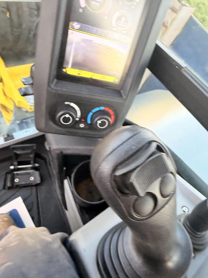 Used 2025 WACKER NEUSON EZ50