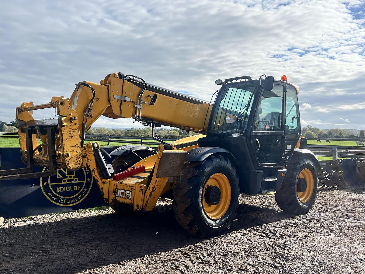 Used 2021 JCB 540-140
