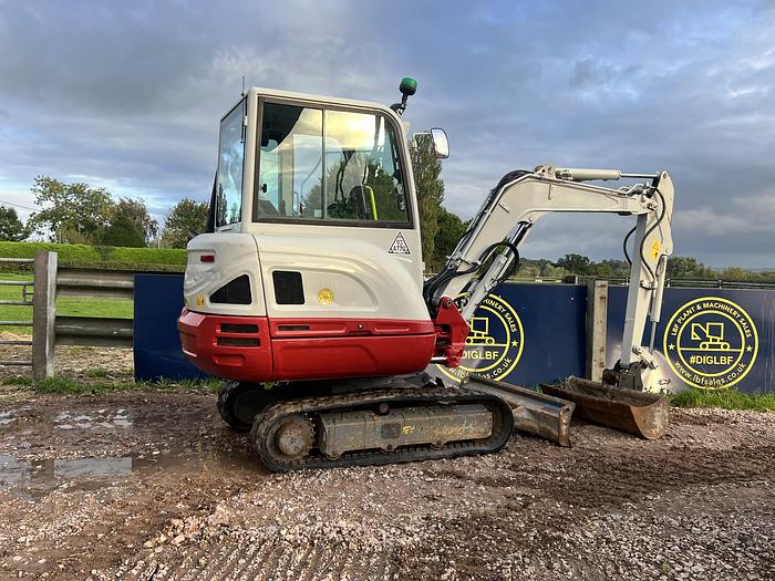 Used 2019 TAKEUCHI TB230