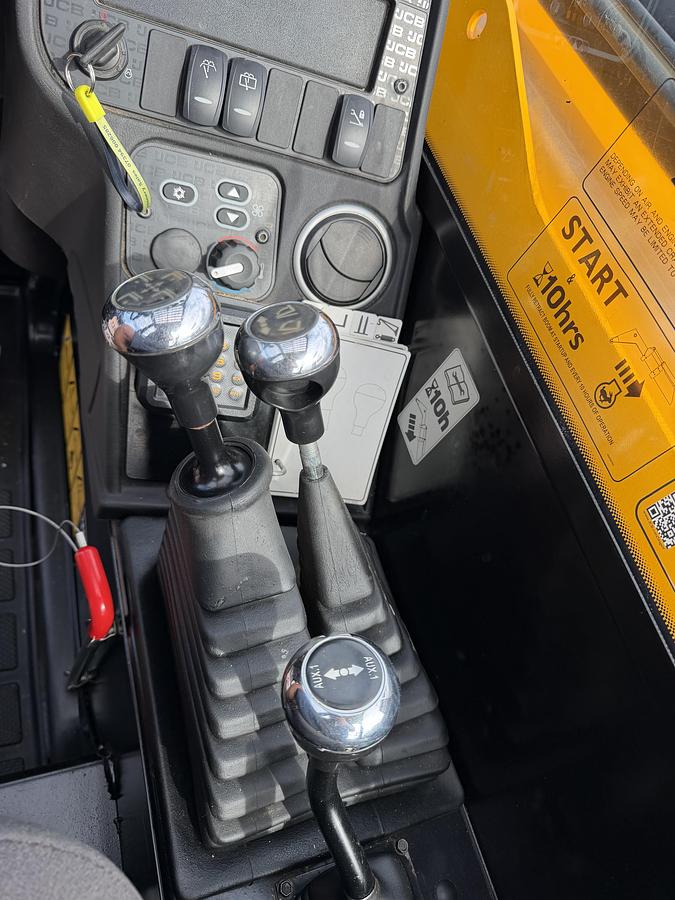 Used 2022 JCB 540-140