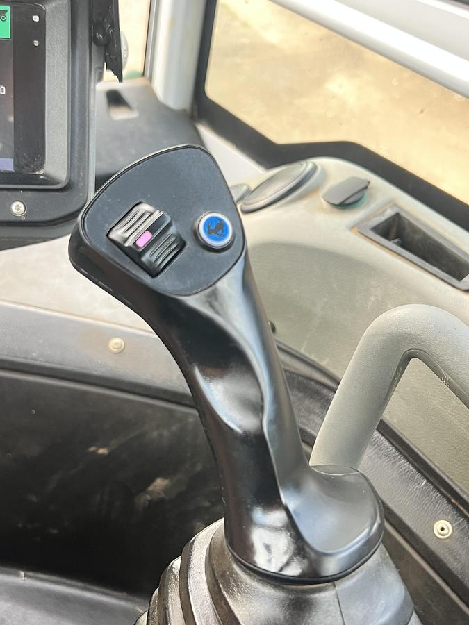 Used 2020 WACKER NEUSON DV90 duel view swivel