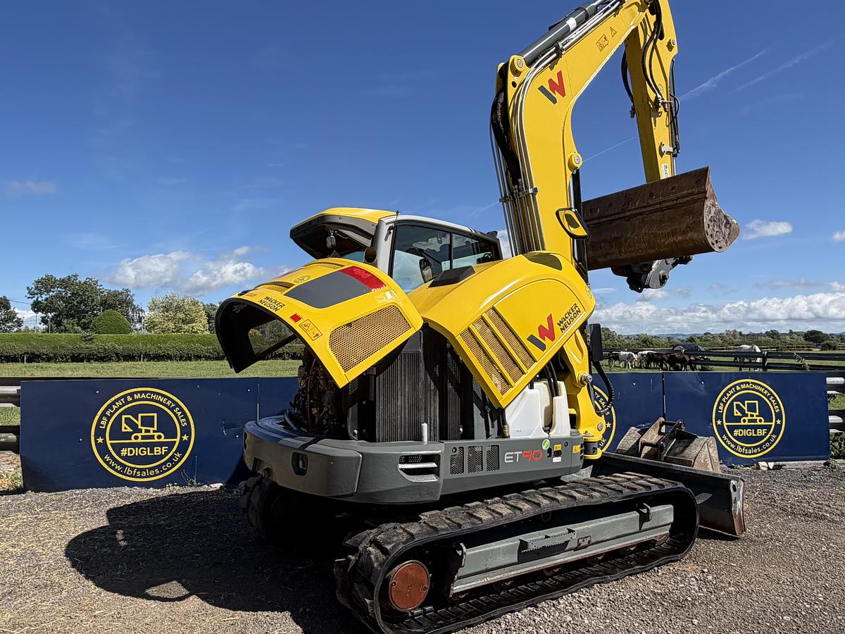 Used 2022 WACKER NEUSON ET90
