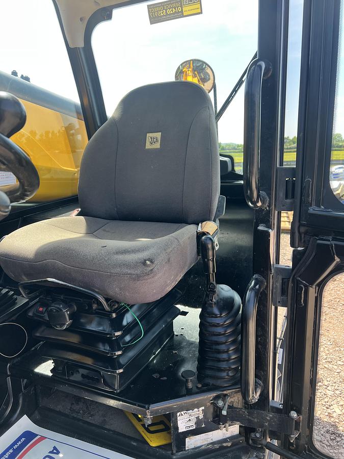 Used 2019 JCB 535-95