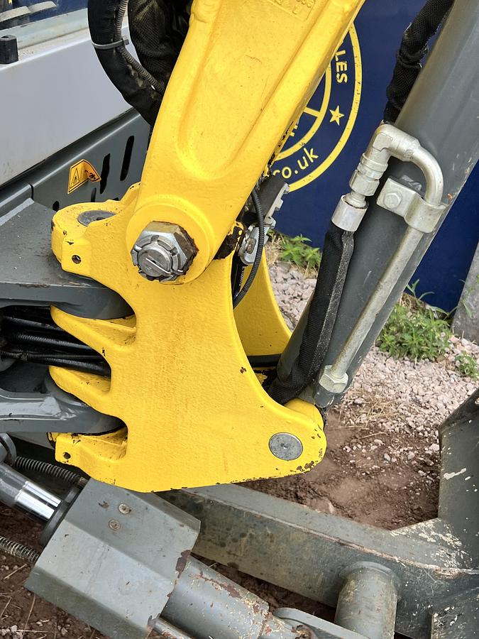 Used 2015 WACKER NEUSON EZ38 VDS