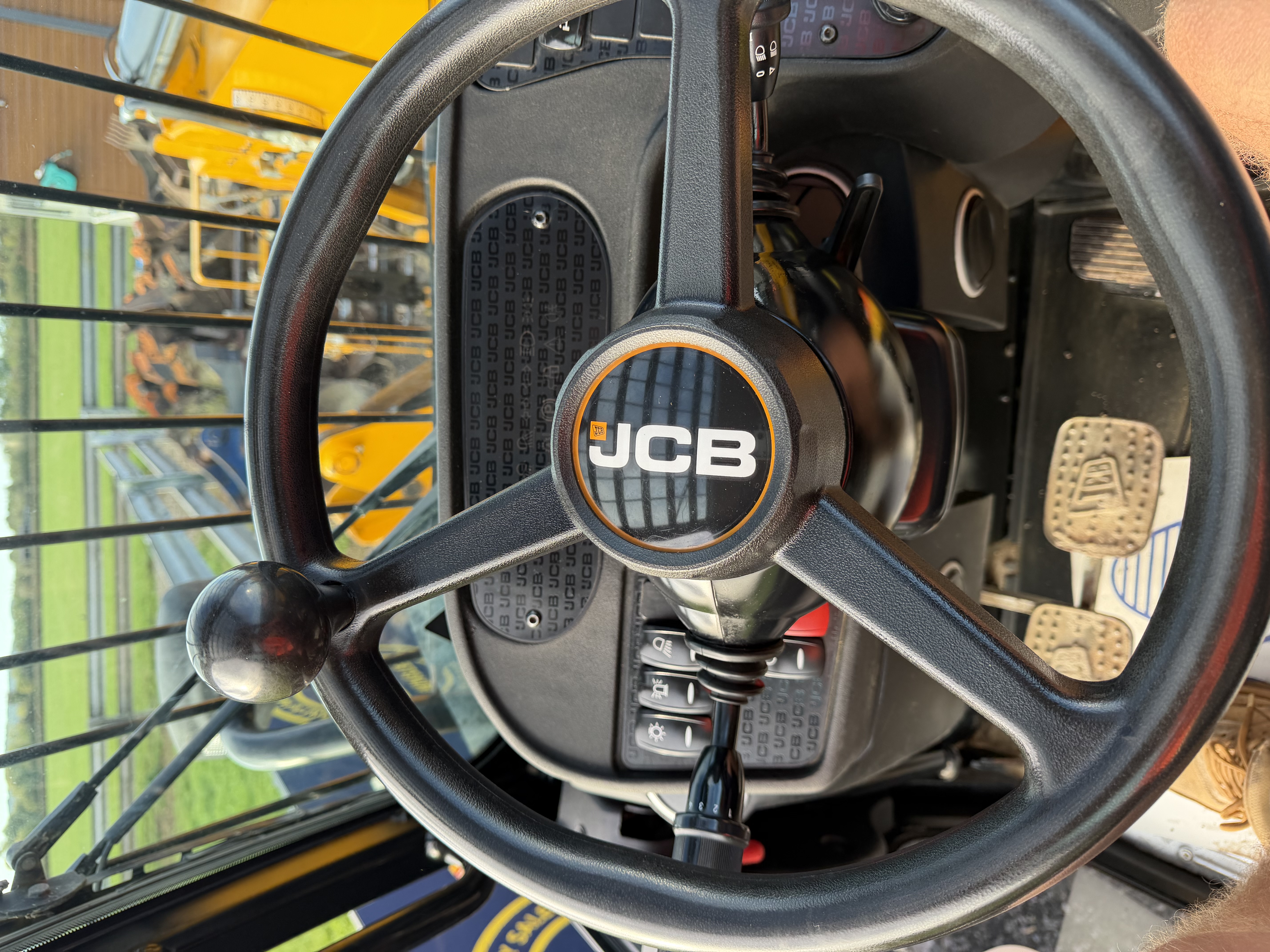 Used 2023 JCB 540-140