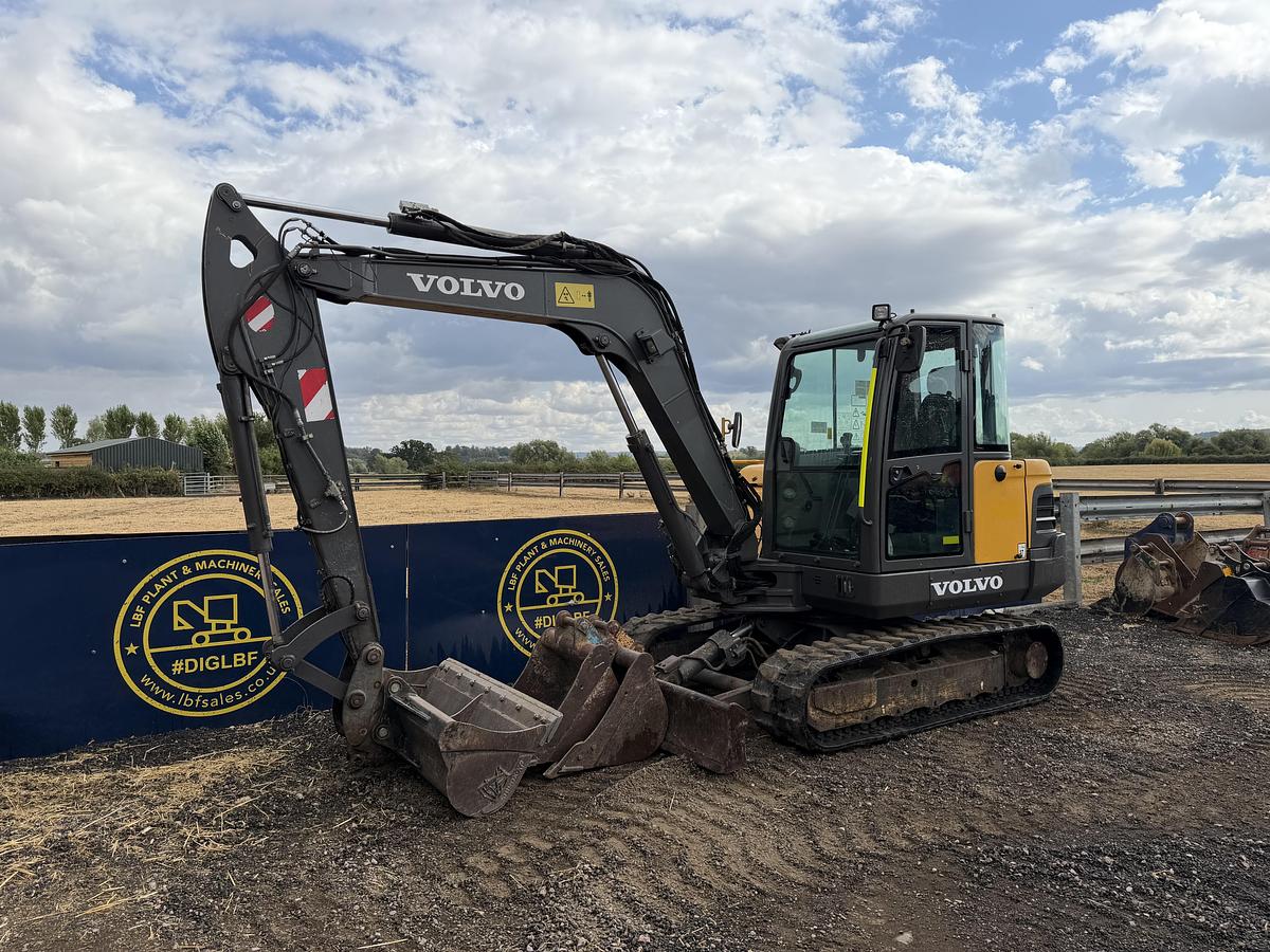 Used 2017 VOLVO EC55C