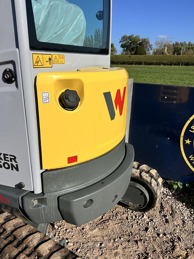 Used 2022 WACKER NEUSON EZ26