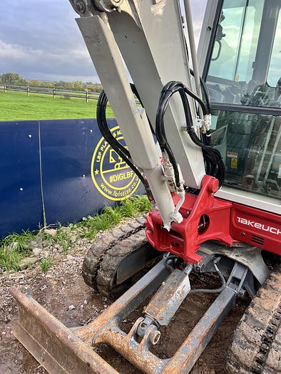 Used 2019 TAKEUCHI TB230