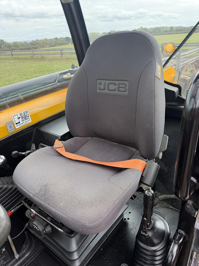 Used 2023 JCB 540-140
