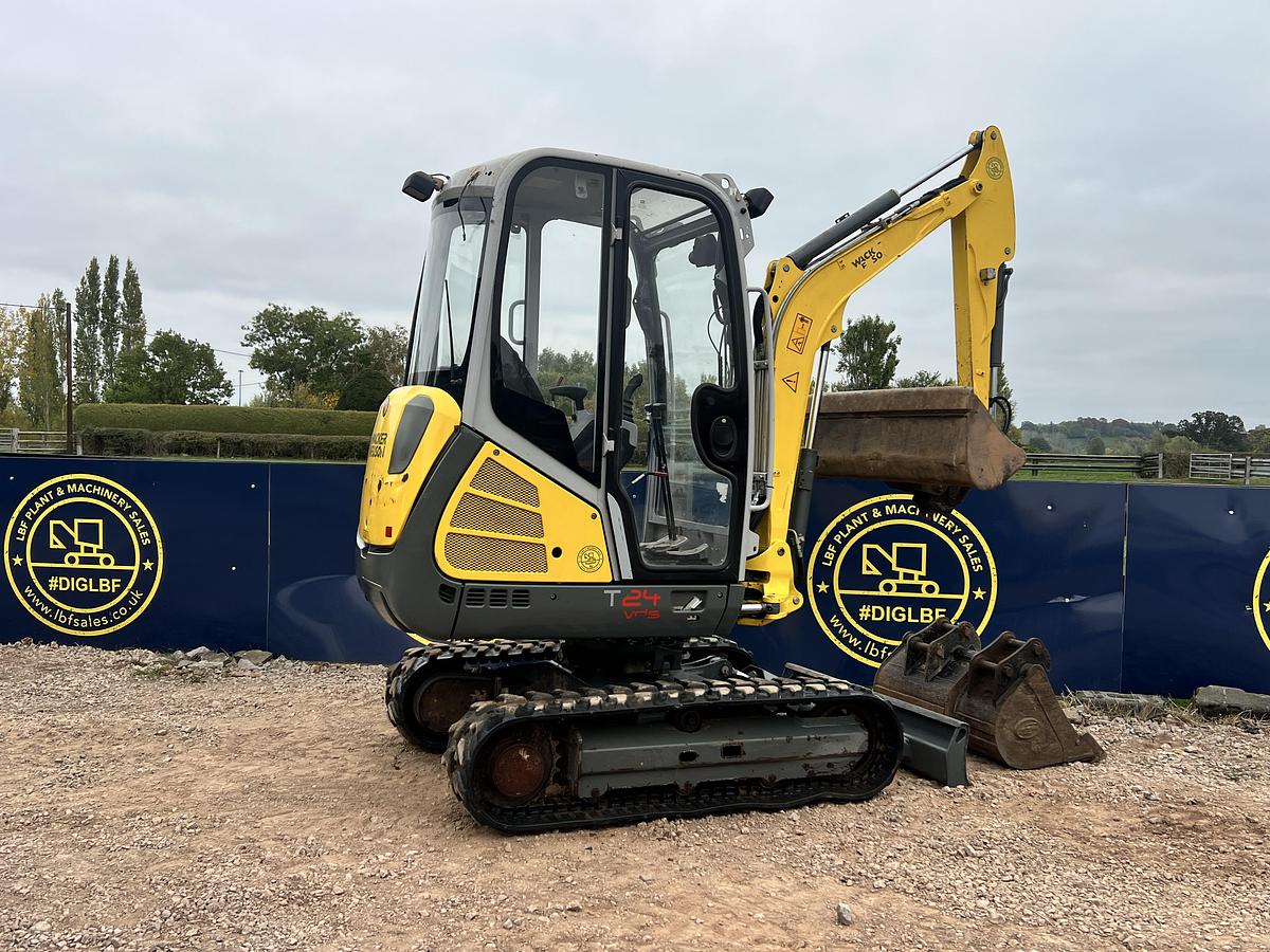 Used 2017 WACKER NEUSON ET24 VDS