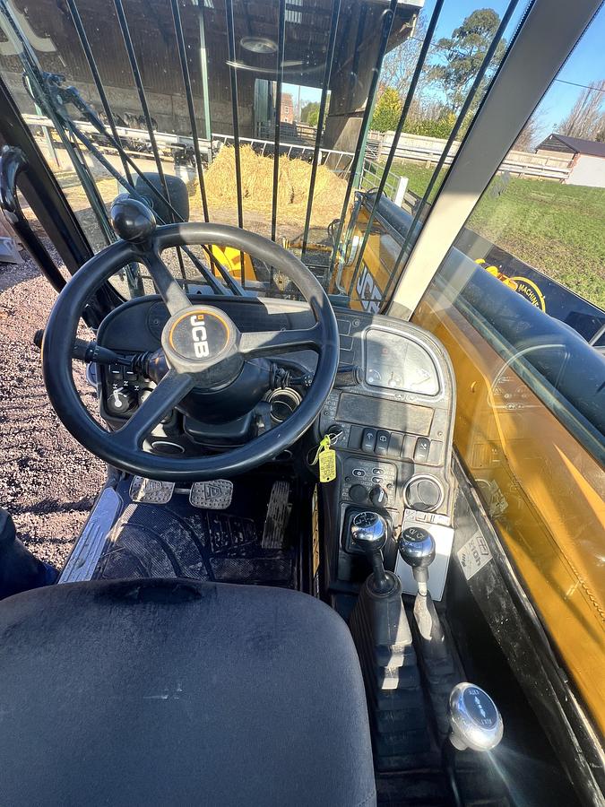 Used 2021 JCB 540-140