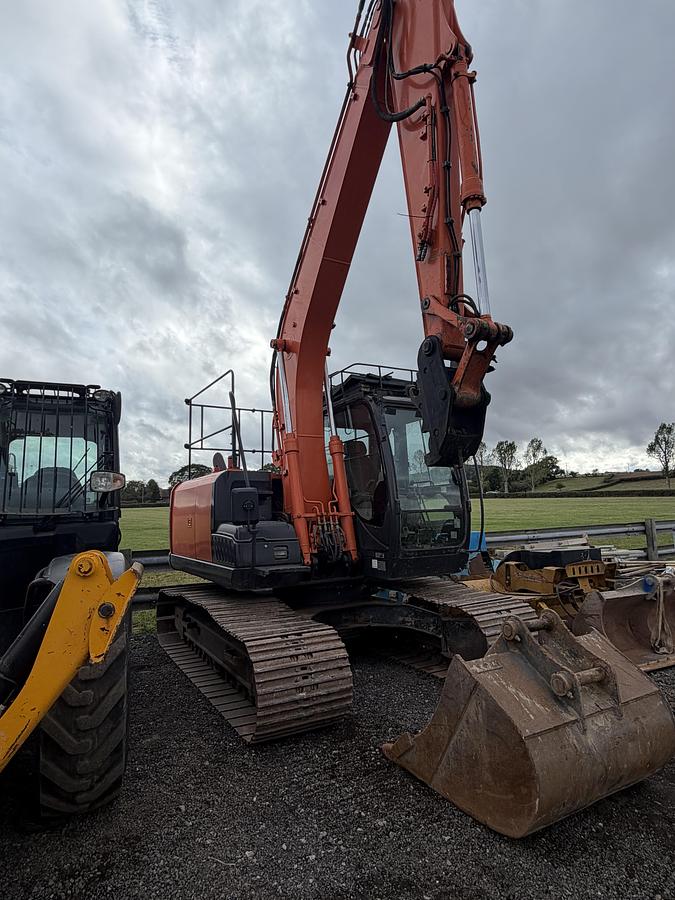 Used 2015 HITACHI ZAXIS ZX130 LCN-5