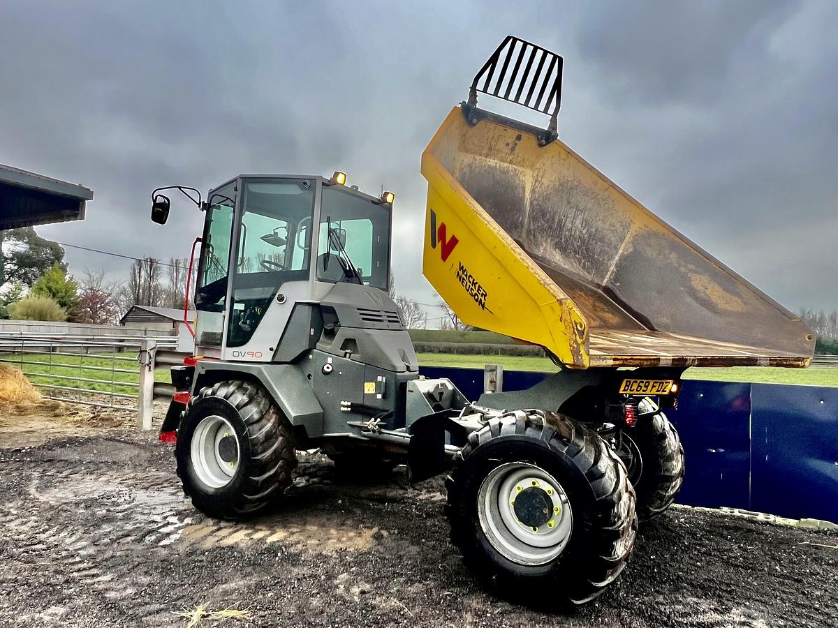 Used 2020 WACKER NEUSON DV90 duel view swivel