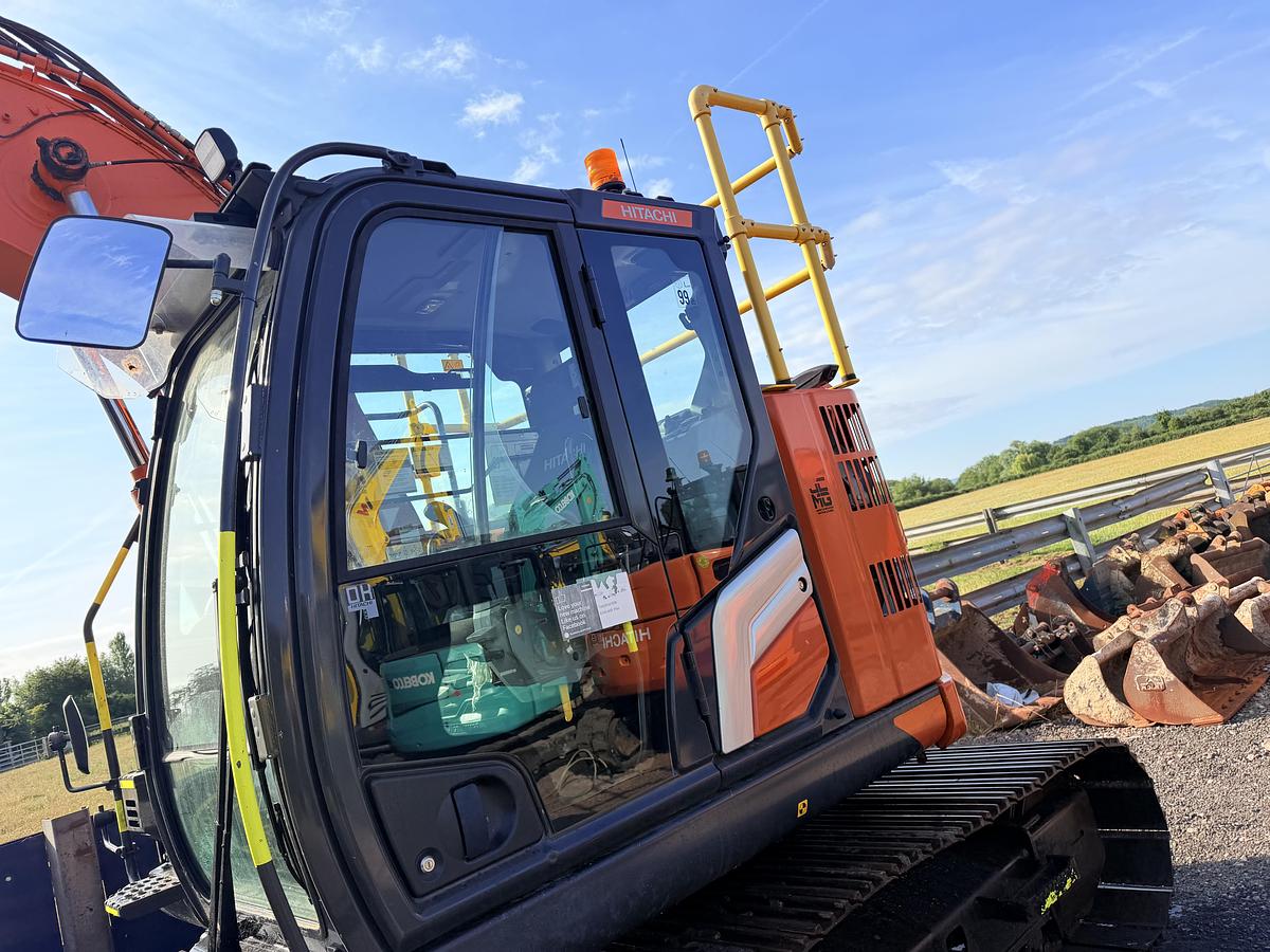 Used 2023 HITACHI ZAXIS ZX135USBL-7