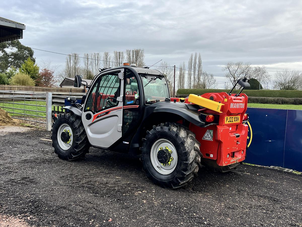 Used 2022 MANITOU MT 930 H