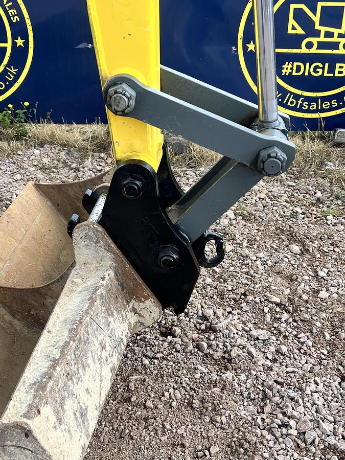 Used 2015 WACKER NEUSON 6003