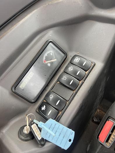 Used 2018 VOLVO ECR25D