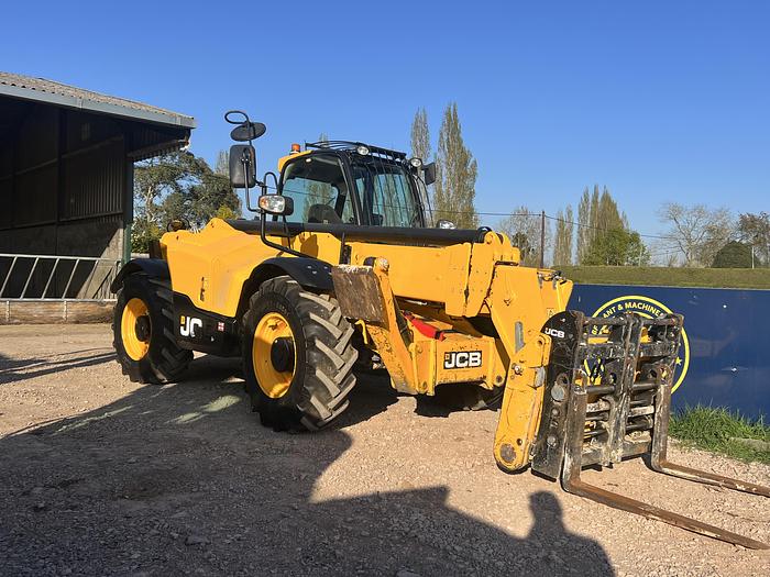 Used 2022 JCB 540-140