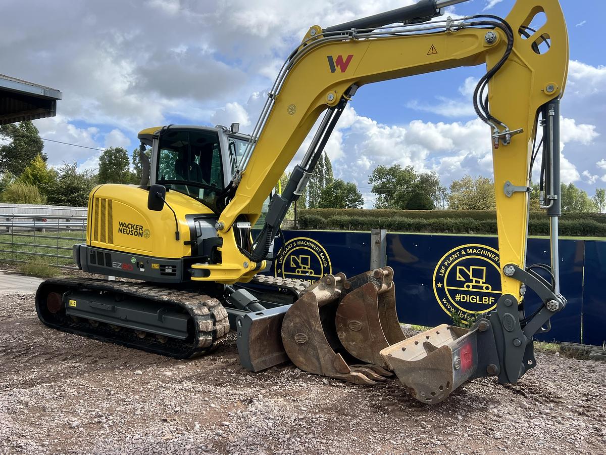 Used 2022 WACKER NEUSON EZ80