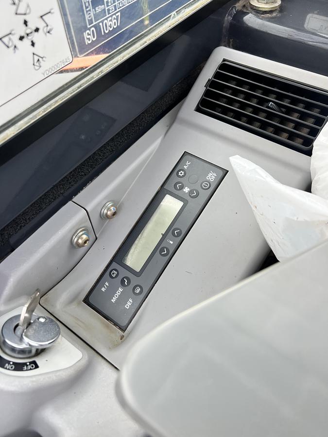 Used 2017 HITACHI ZX33U