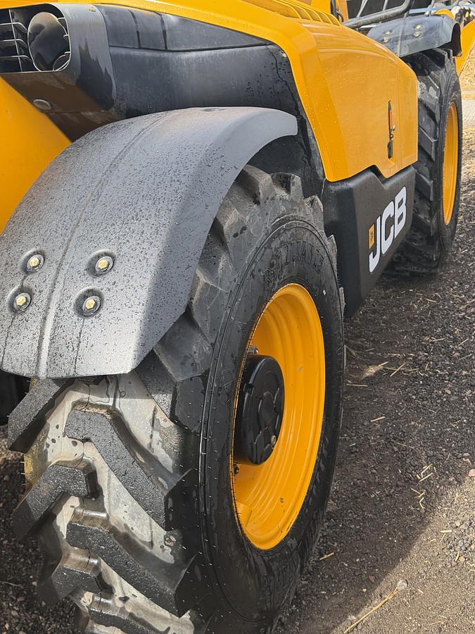 Used 2022 JCB 540-140